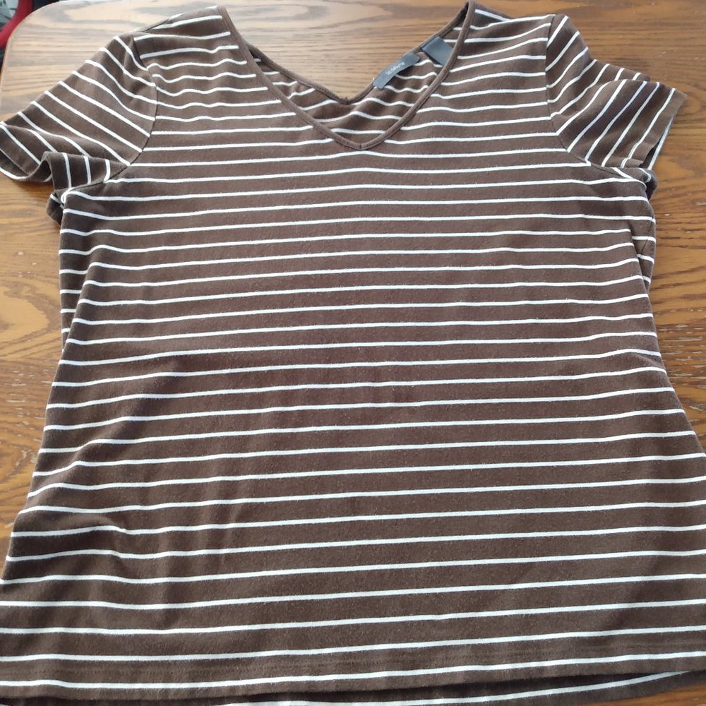 Liz Claiborne double v neck striped shirt, L